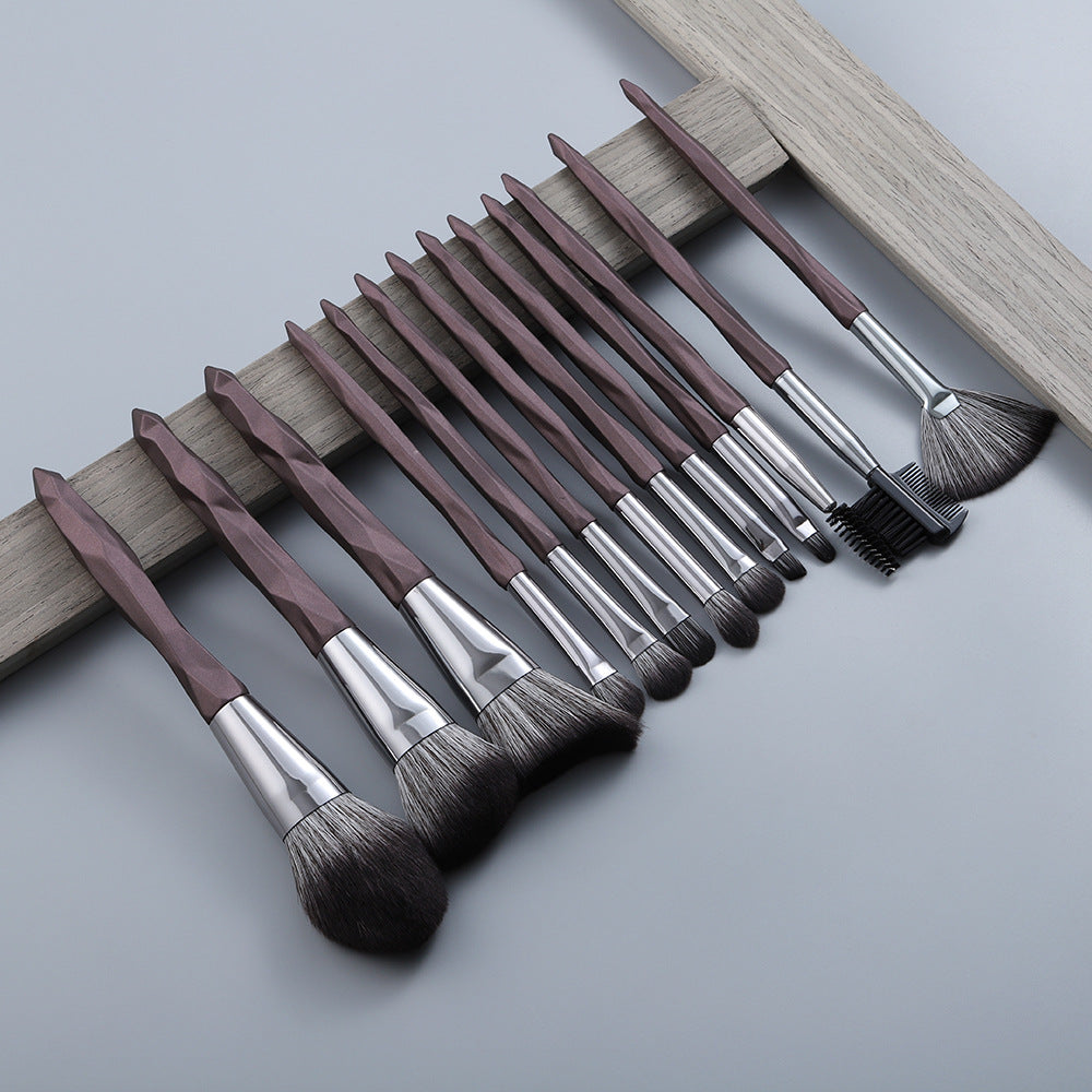 Pinceau de maquillage à manche diamant