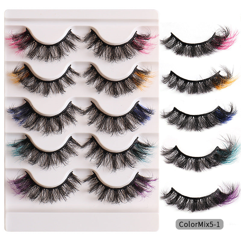 Faux cils bouclés tendance aux couleurs éclatantes